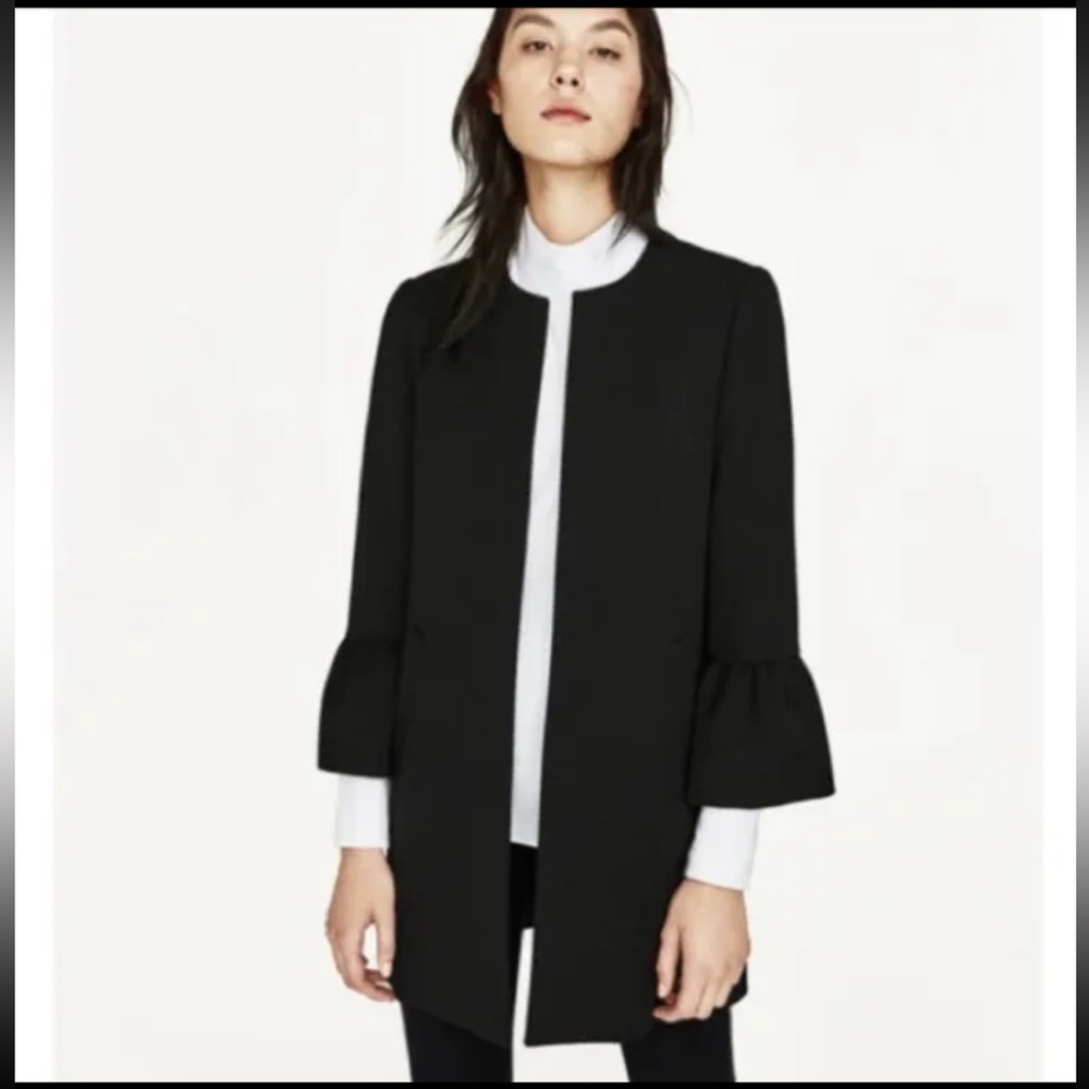 DO+BE Ruffle Black Blazer